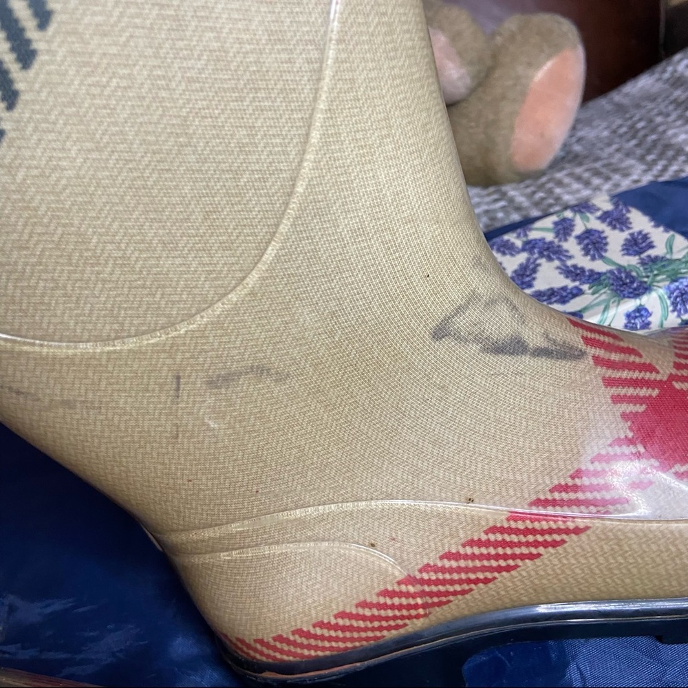Burberry Tan Plaid Women's Rain Boots - Picture 5 of 12